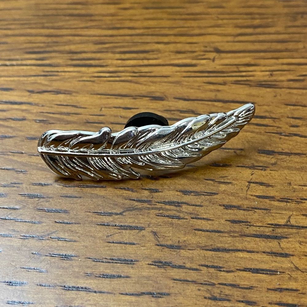 Silver Feather Pin - Picture 4 of 10
